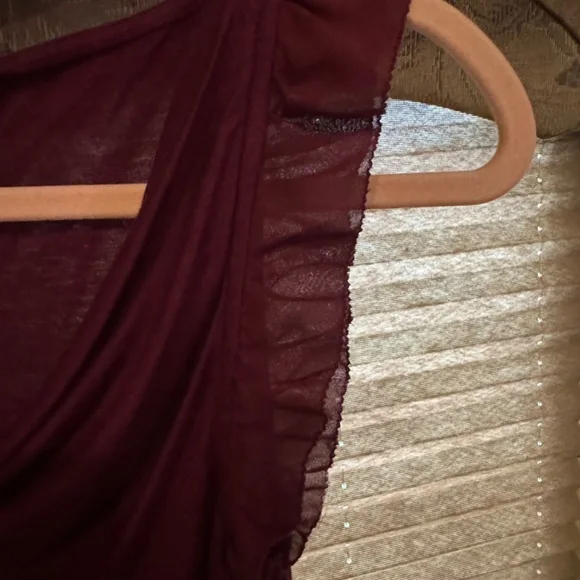 Shirt - Picture 2 of 4